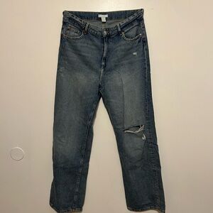 H&M • Classic straight jeans